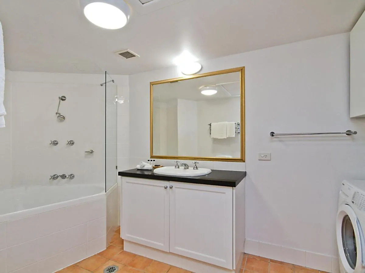 Apartment Calypso Plaza Resort Unit 139 Gold Coast